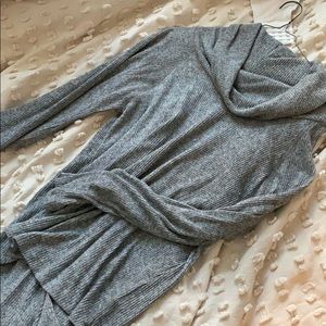 Anthropologie light weight sweater